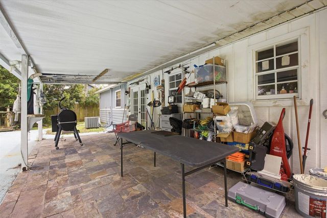 325 NW Dearman Street, Port St. Lucie, FL 34983