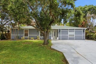 325 NW Dearman Street, Port St. Lucie, FL 34983