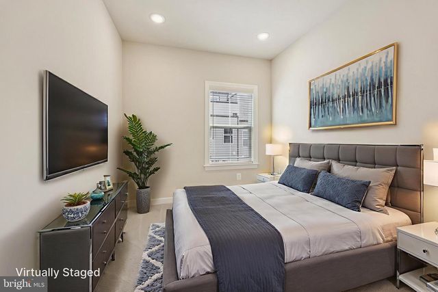 7355 MOUNTAINEER DR, Alexandria, VA 22306