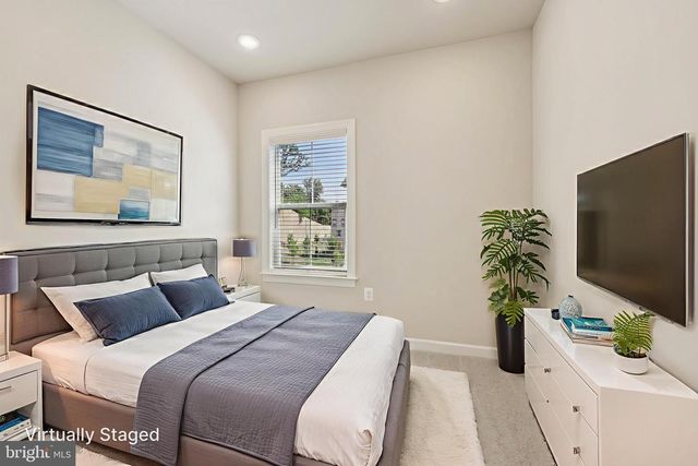 7355 MOUNTAINEER DR, Alexandria, VA 22306