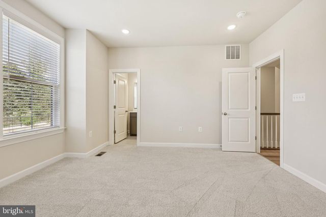 7355 MOUNTAINEER DR, Alexandria, VA 22306