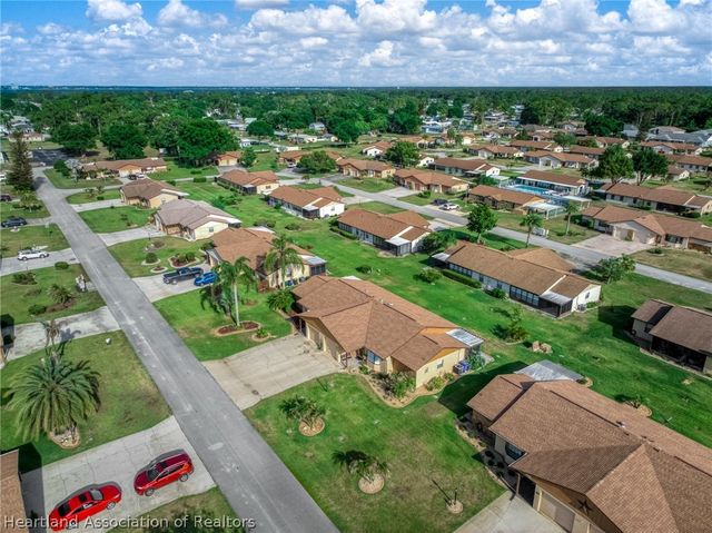3721 Thunderbird Hill Circle, Sebring, FL 33872