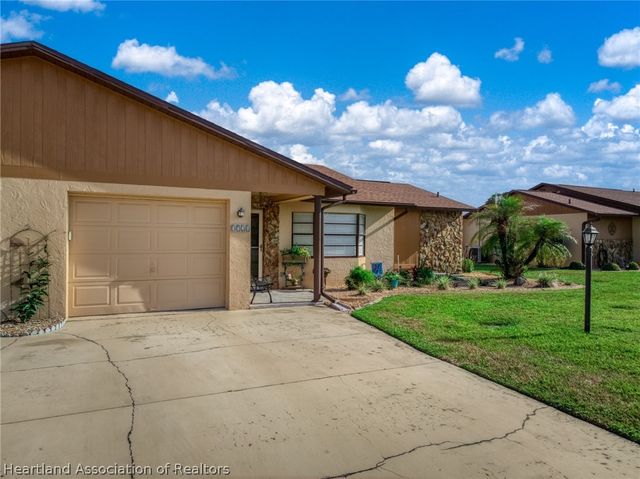 3721 Thunderbird Hill Circle, Sebring, FL 33872