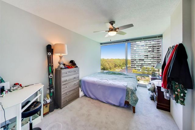 9655 WOODS Drive 814, Skokie, IL 60077