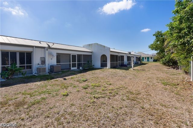 4608 SE 4th PL 6, Cape Coral, FL 33904