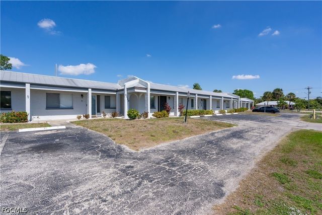 4608 SE 4th PL 6, Cape Coral, FL 33904