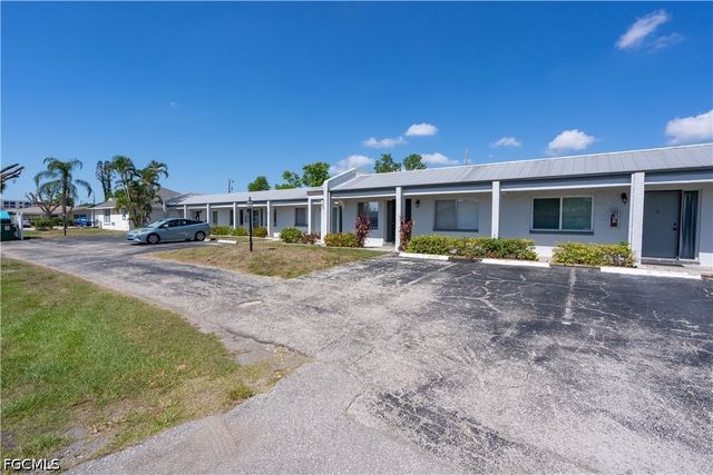 4608 SE 4th PL 6, Cape Coral, FL 33904