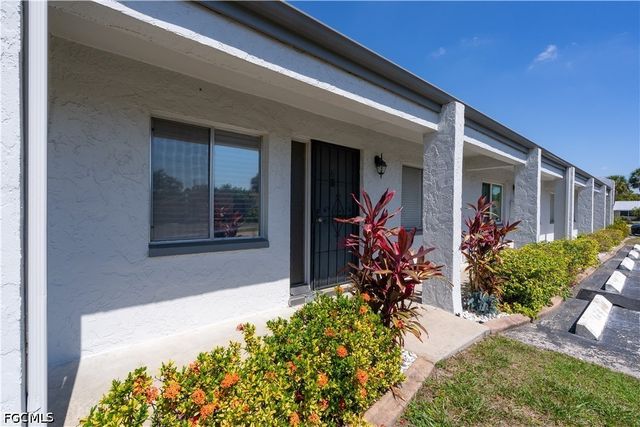 4608 SE 4th PL 6, Cape Coral, FL 33904