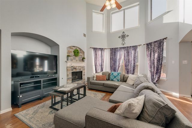 209 Fox Hollow Boulevard, Forney, TX 75126