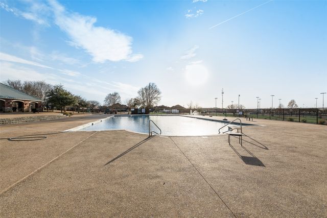 209 Fox Hollow Boulevard, Forney, TX 75126