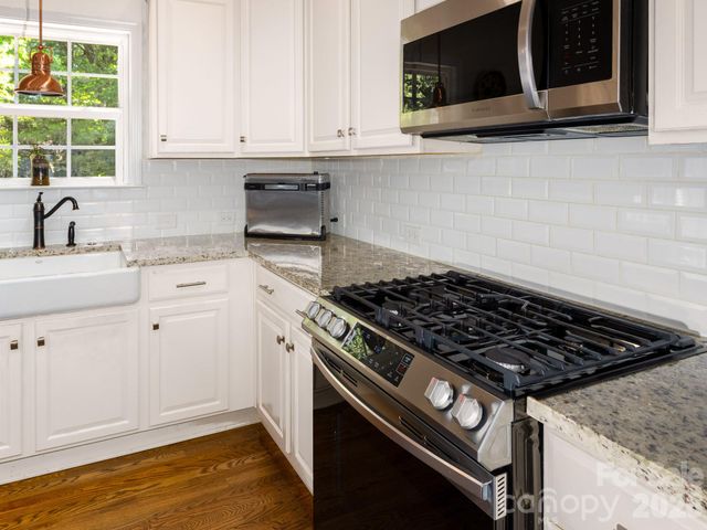 1125 Brookdale Lane, Stanley, NC 28164