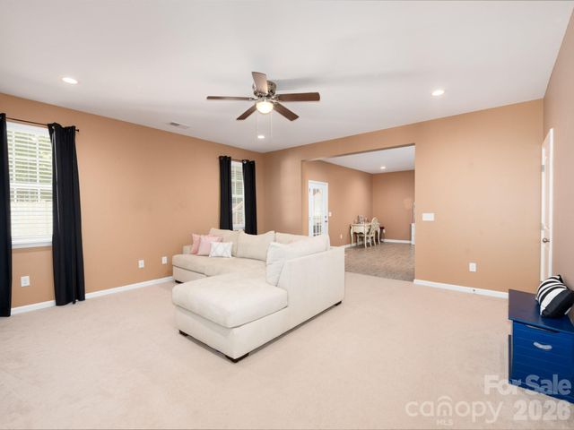 1125 Brookdale Lane, Stanley, NC 28164