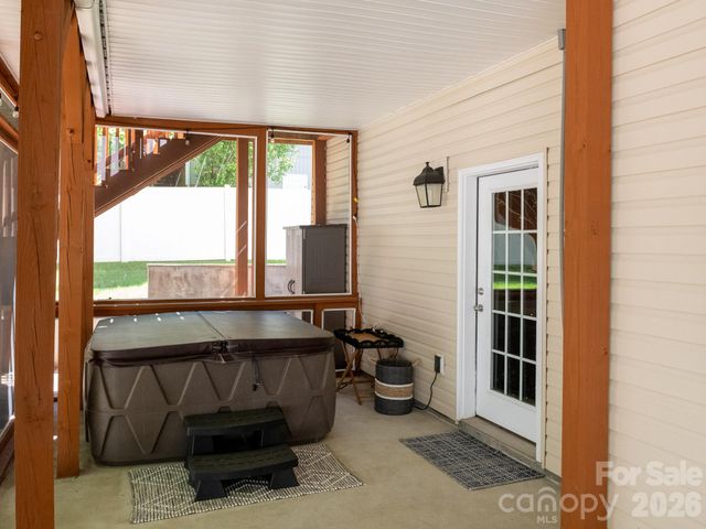 1125 Brookdale Lane, Stanley, NC 28164