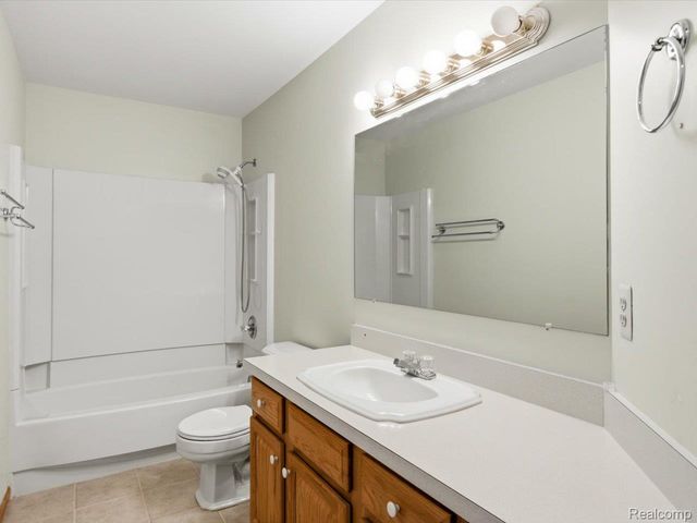 4305 Juniper Lane, Port Huron Charter Township, MI 48060