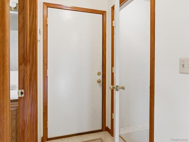 4305 Juniper Lane, Port Huron Charter Township, MI 48060