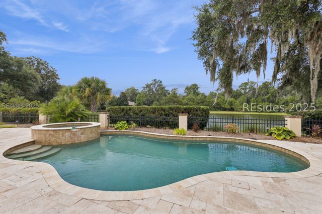 49 Inverness Dr, Bluffton, SC 29910