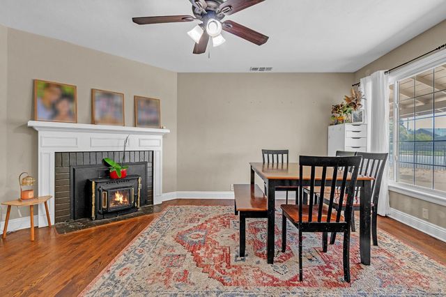 1829 Roanoke Ave, Sacramento, CA 95838