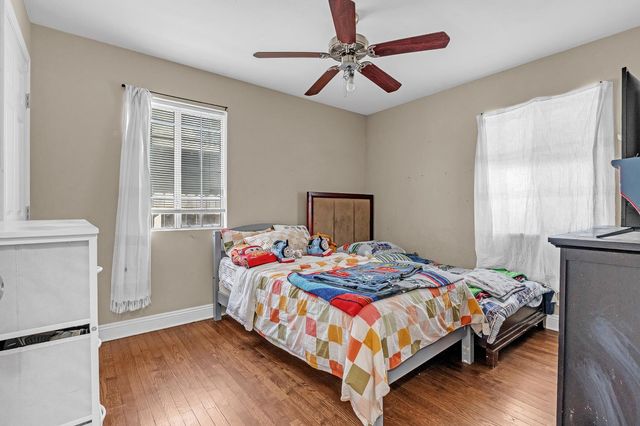 1829 Roanoke Ave, Sacramento, CA 95838