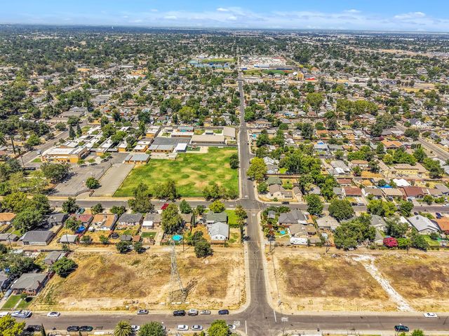 1829 Roanoke Ave, Sacramento, CA 95838