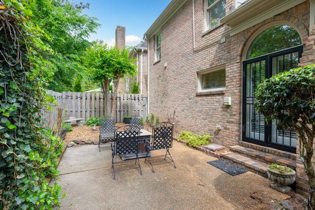 6611 RUE BEAUMONDE DR, Memphis, TN 38120