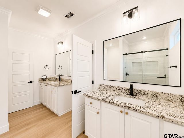 2305 DEBBY LN, Tyler, TX 75701