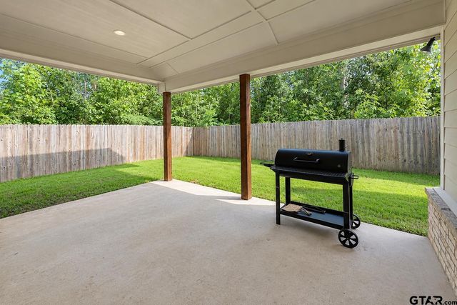 2305 DEBBY LN, Tyler, TX 75701