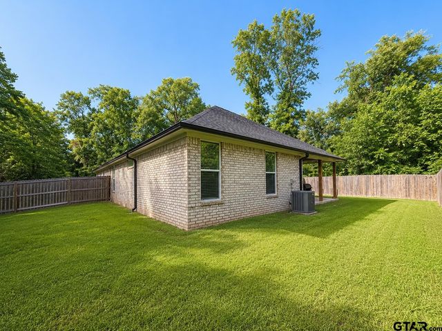 2305 DEBBY LN, Tyler, TX 75701