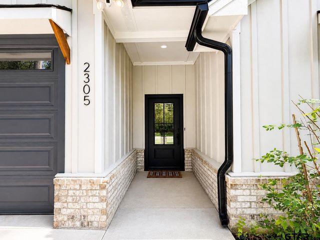 2305 DEBBY LN, Tyler, TX 75701