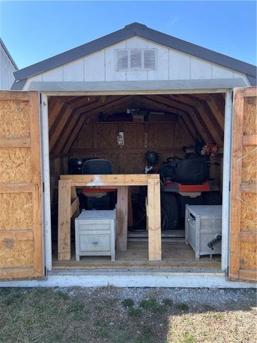 17917 July Avenue, Pattonsburg, MO 64670