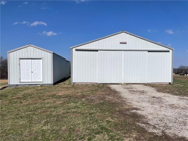 17917 July Avenue, Pattonsburg, MO 64670