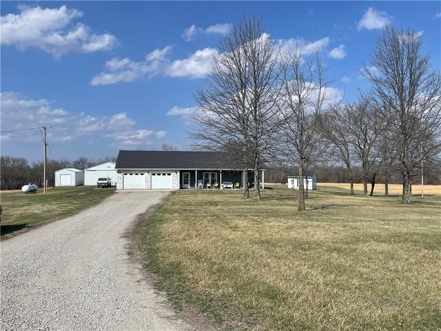 17917 July Avenue, Pattonsburg, MO 64670