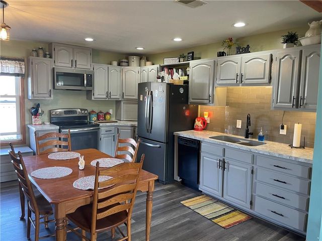 17917 July Avenue, Pattonsburg, MO 64670