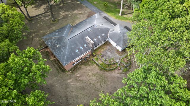15 N Sage Hill Lane, Menands, NY 12204