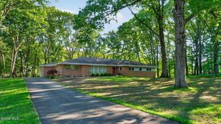 15 N Sage Hill Lane, Menands, NY 12204
