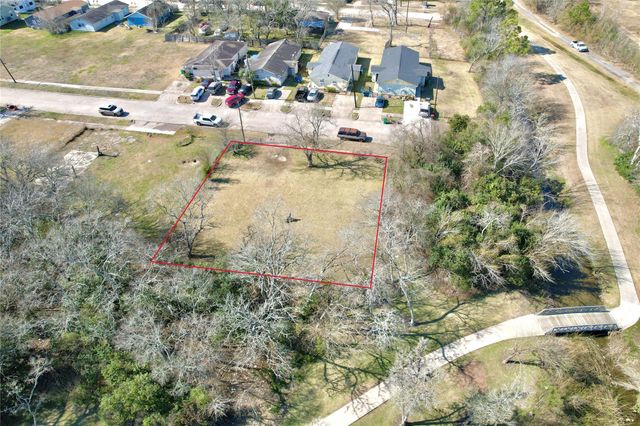 206 Avenue L, Baytown, TX 77520