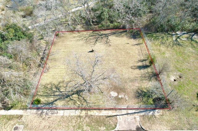 206 Avenue L, Baytown, TX 77520