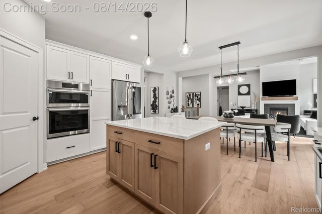 53908 Lawson Creek Drive, Shelby Charter Township, MI 48316