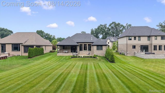 53908 Lawson Creek Drive, Shelby Charter Township, MI 48316