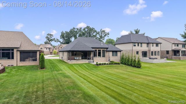 53908 Lawson Creek Drive, Shelby Charter Township, MI 48316