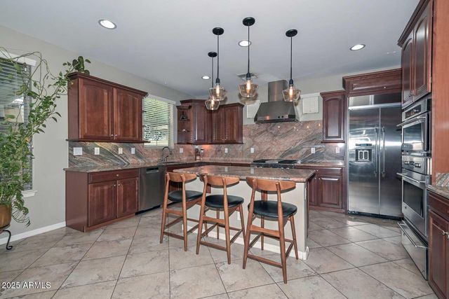 2975 N SUMMER Street, Buckeye, AZ 85396