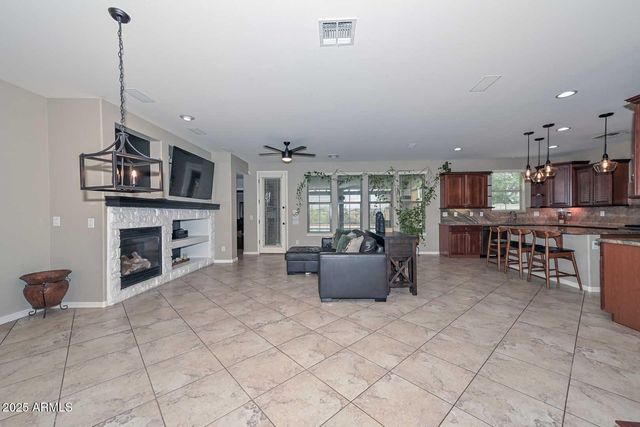 2975 N SUMMER Street, Buckeye, AZ 85396