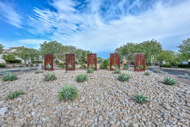 2975 N SUMMER Street, Buckeye, AZ 85396