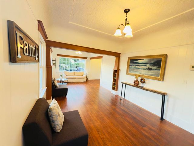 618 38Th St, Richmond, CA 94805