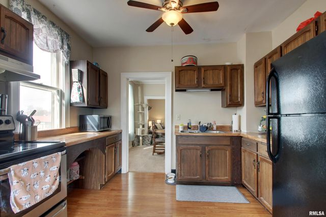 420 N 29TH Street, Quincy, IL 62301