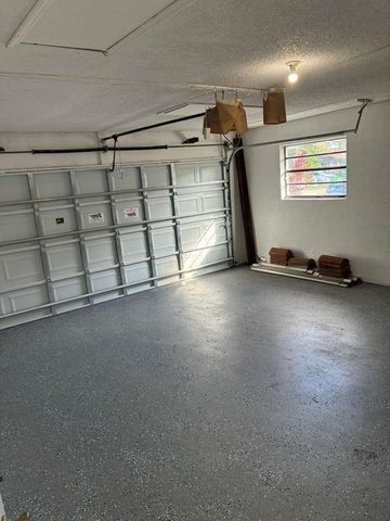 7104 NW 38th Mnr, Coral Springs, FL 33065