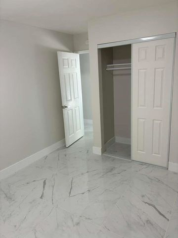 7104 NW 38th Mnr, Coral Springs, FL 33065