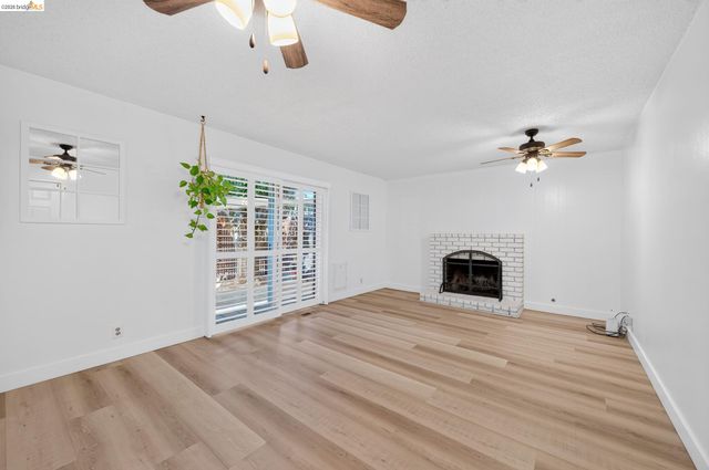 1217 Mission Dr, Antioch, CA 94509