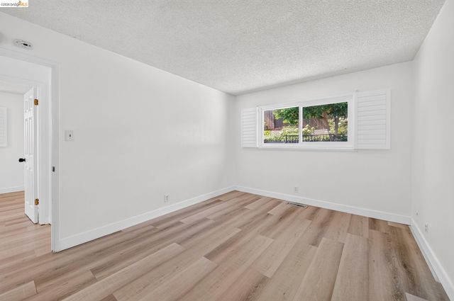 1217 Mission Dr, Antioch, CA 94509