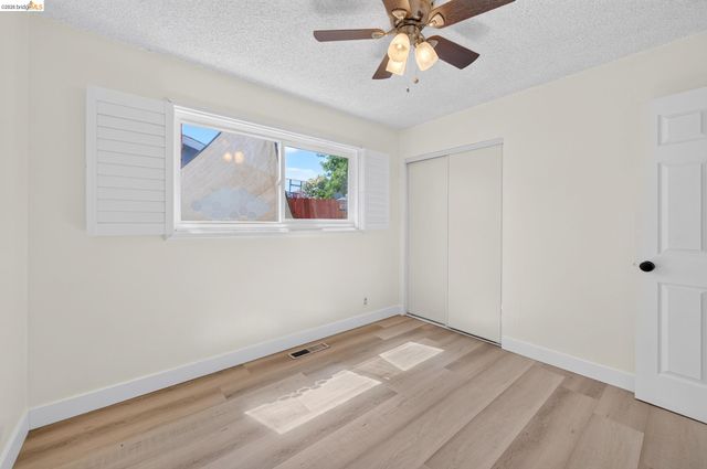 1217 Mission Dr, Antioch, CA 94509