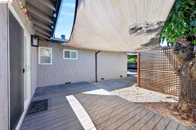 1217 Mission Dr, Antioch, CA 94509